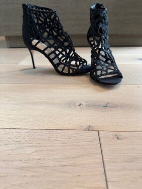 Camuto Cage heels